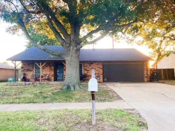 4500 S Maple Ave W, Broken Arrow, OK 74011