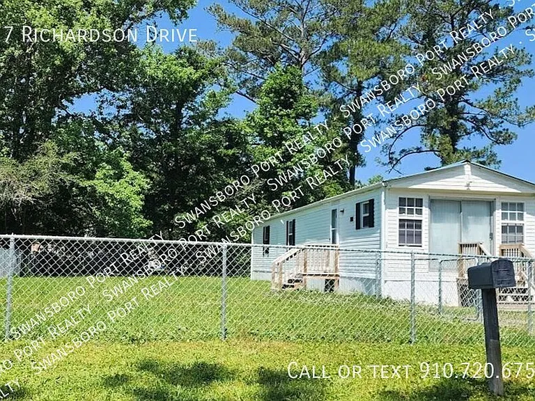 17 Richardson Dr — Photo 20