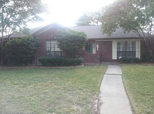 2202 Brookside Dr, Rowlett, TX 75088