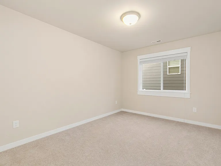 22919 SE 52nd St — Photo 24