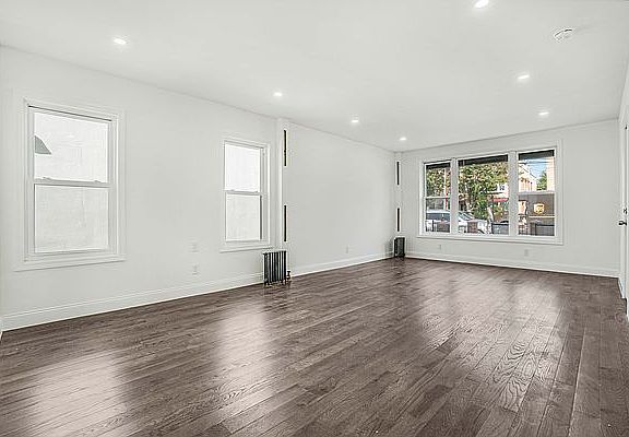 2nd image of 24-12 Ditmars Blvd #1F