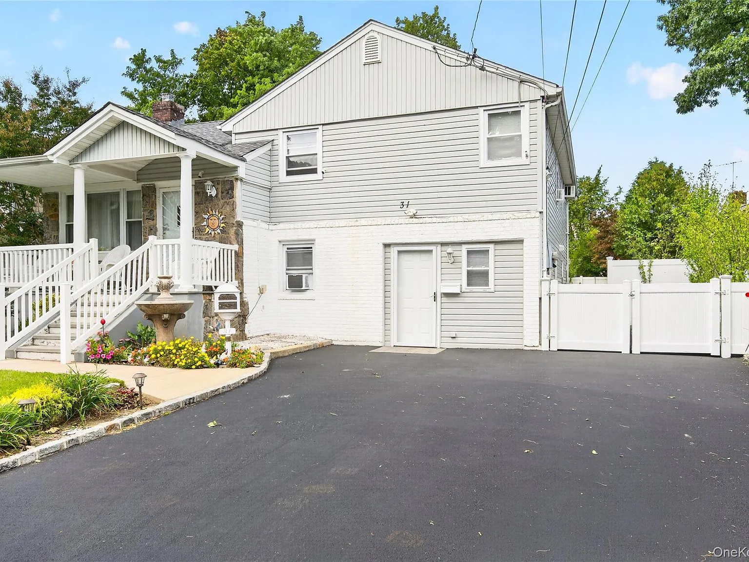 1 bed, 1.0 bath, 2323 sqft, $2,800 — Photo 1