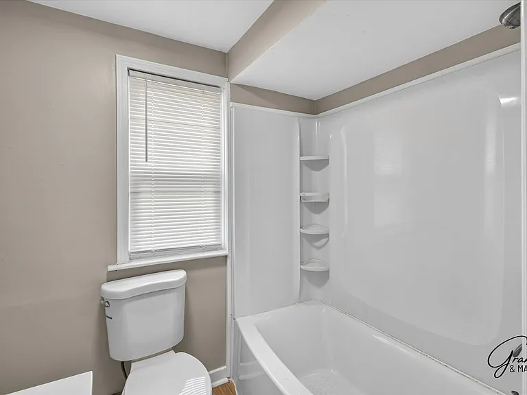 14340 Hendricks Ave — Photo 15