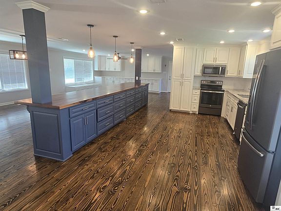 4th image of 1141 Rowland Rd