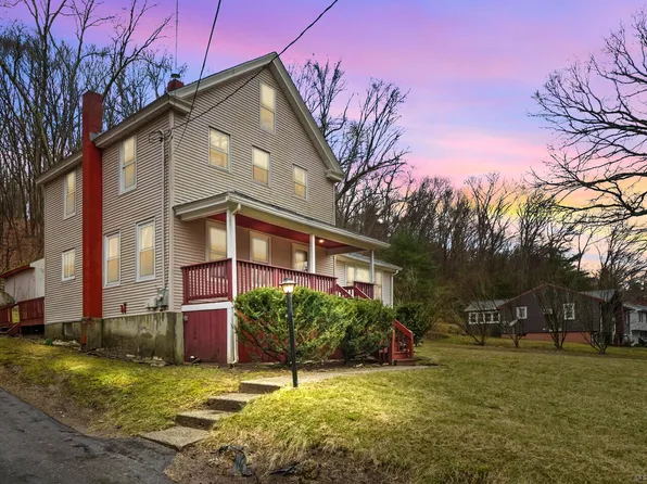 38 Sabin Street, Putnam, CT 06260