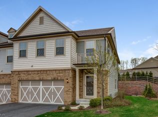 1 Albert Ct, Randolph, NJ 07869