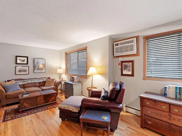 391 Grand Ave APT 106, Saint Paul, MN 55102