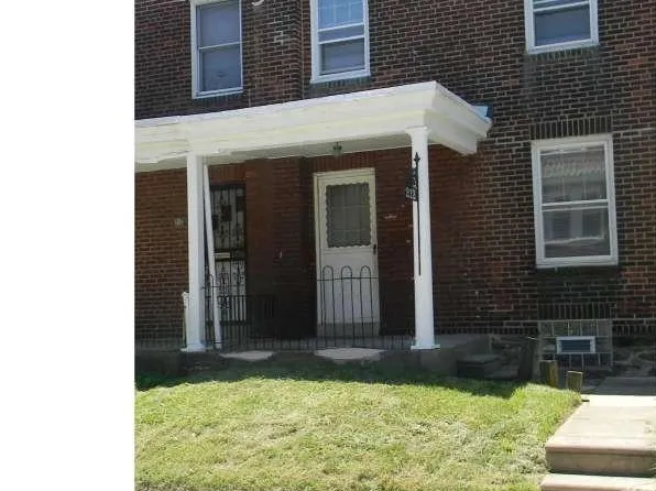 212 Laveer St, Philadelphia, PA 19120