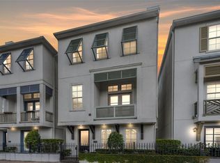 210 E 28th St, Houston, TX 77008