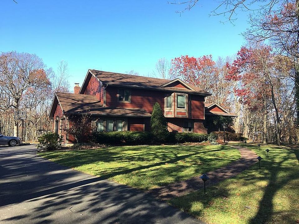 1st image of 36 Marlboro Dr