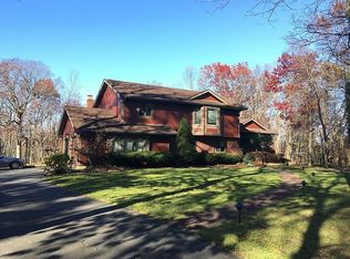 36 Marlboro Dr, Huntington, NY 11743