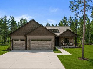 305 Timberline Ct, Nekoosa, WI 54457