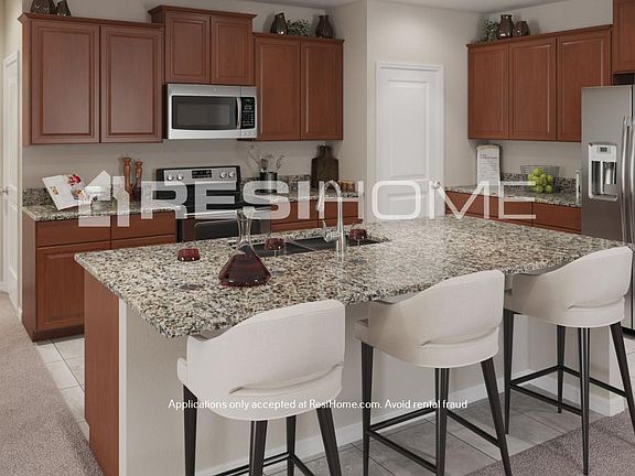 4th image of 15608 Greenleaf Bay St