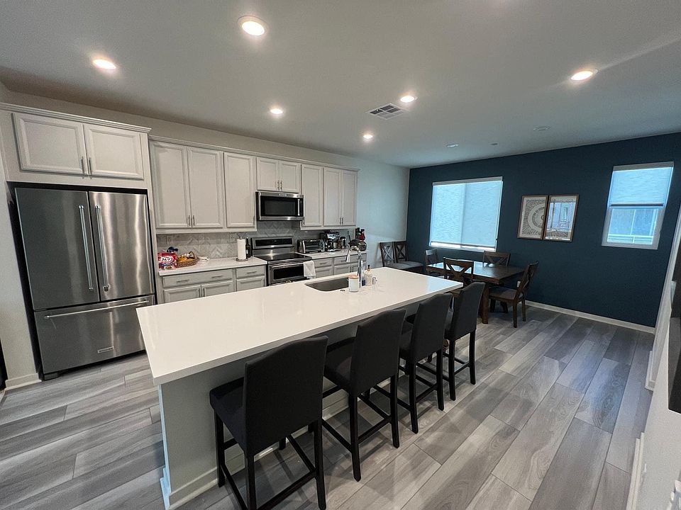 1st image of 126 Citysquare #126