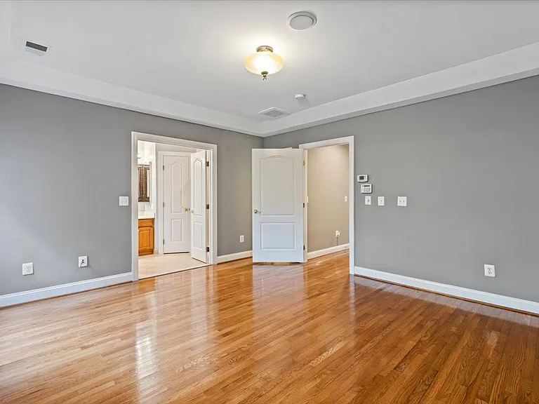 10363 Gershwin Ct — Photo 18