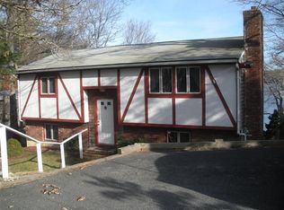28 Whitecaps Dr, East Falmouth, MA 02536