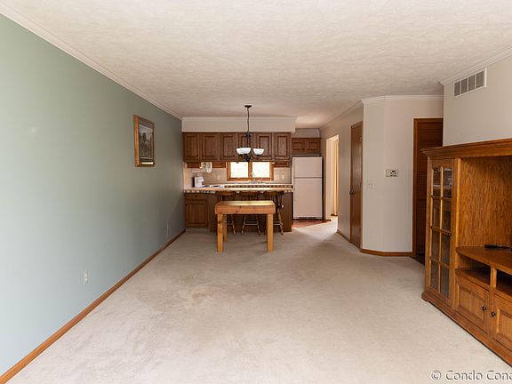 3rd image of 6521 Leisure Creek Dr SE