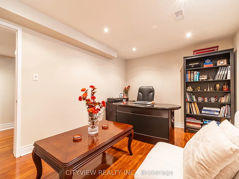 2330 Grand Oak Trl — Photo 34
