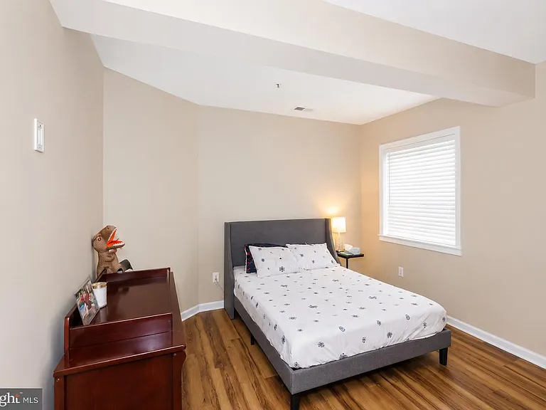 9203 Rice Ave — Photo 50