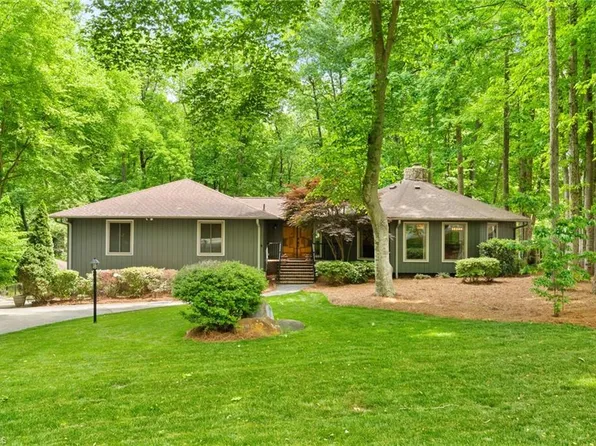 4511 Oakcliffe Rd, Greensboro, NC 27406