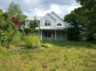 29 Gateway Ln, Manorville, NY 11949