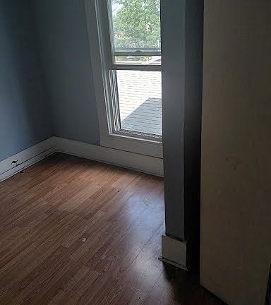 5th image of 3012 E 6th Ave