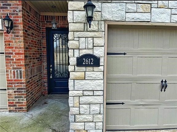 4th image of 2612 S Everest Ave