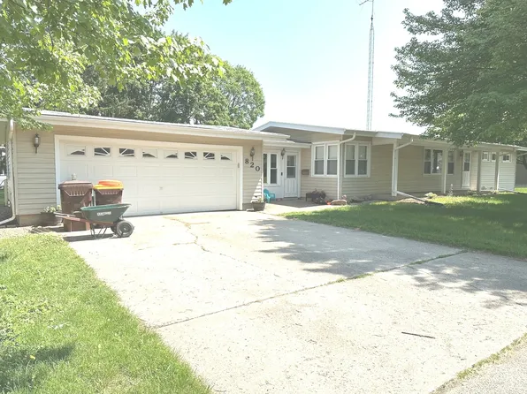 820 Geraldine Ct, Marengo, IL 60152