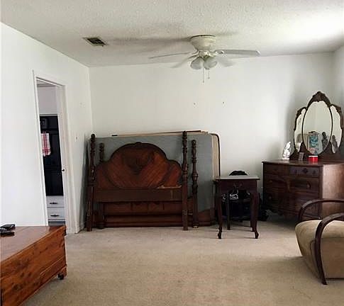 LIVING/DINING
