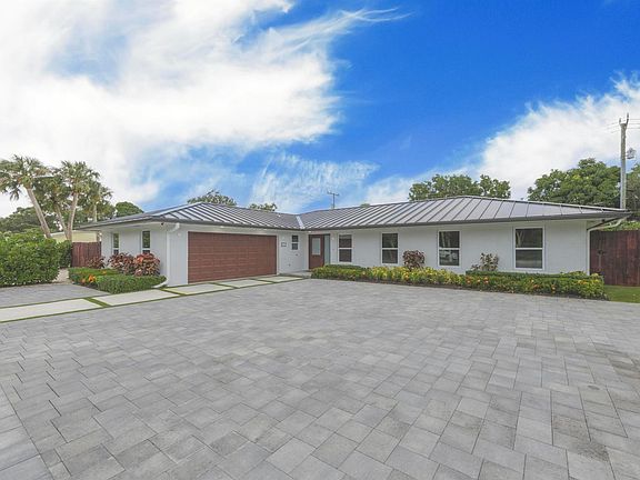 2nd image of 2501 W Edgewater Dr