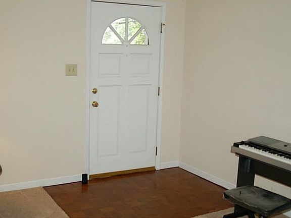 3rd image of 999 Falconcrest Dr