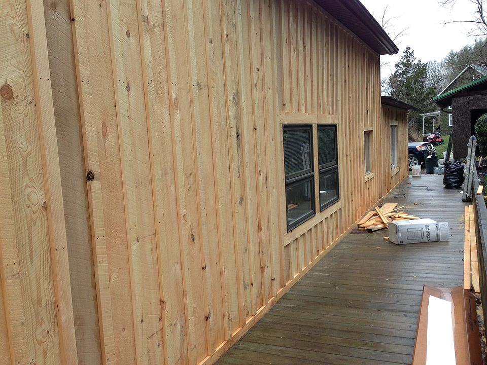 2nd image of 239 Welles St