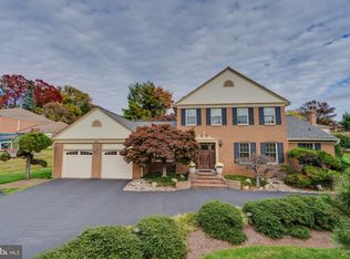 5701 Magic Mountain Dr, Rockville, MD 20852
