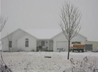 30811 S Little Rd, Garden City, MO 64747