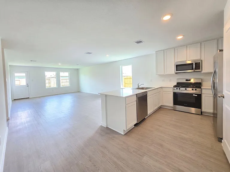 26818 Zebra Grass Dr — Photo 14