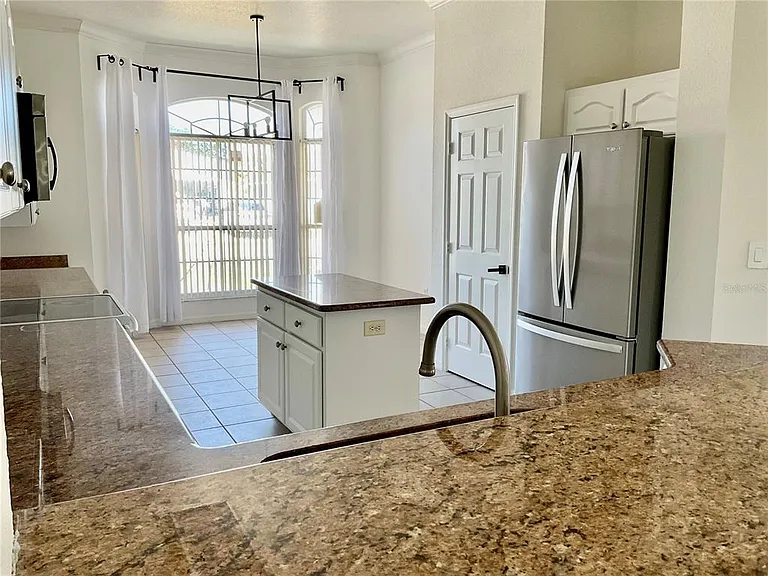 132 Golf Aire Blvd — Photo 5