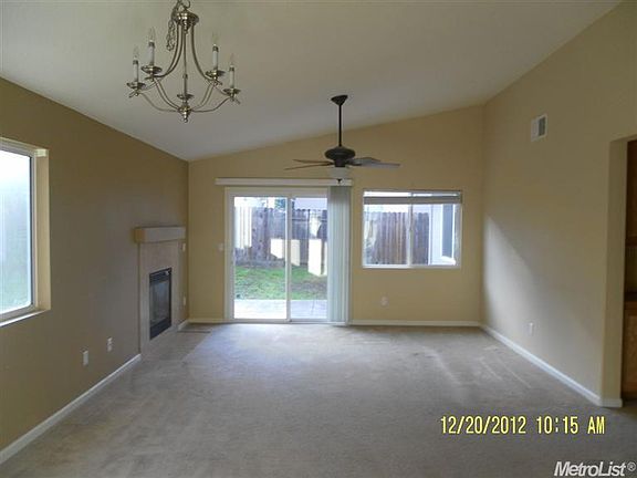 3rd image of 9046 Martine Ct