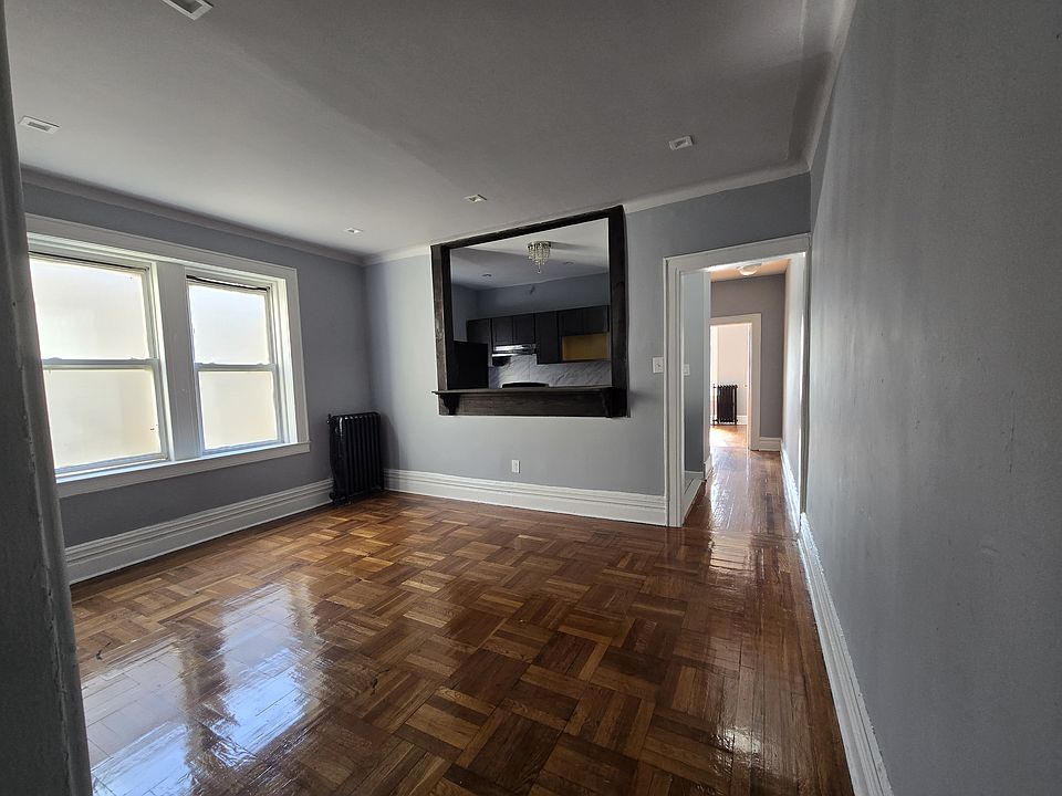 2nd image of 196 Roseville Ave #43A