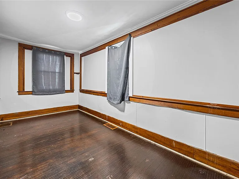 97 Rohr St #1 — Photo 8
