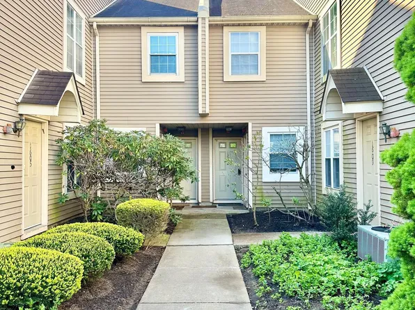 1607 Society Pl, Newtown, PA 18940