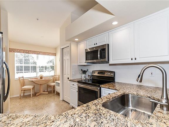 4th image of 28080 Cavendish Ct APT 2009