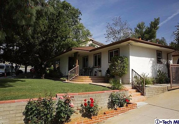 3rd image of 3835 Honolulu Ave