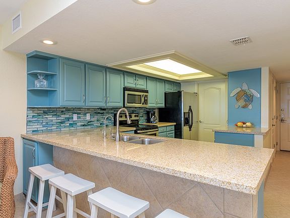4th image of 7000 Gulf Blvd #203