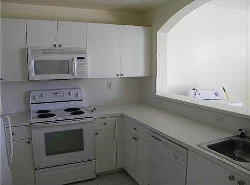 2nd image of 8980 W Flagler St APT 207