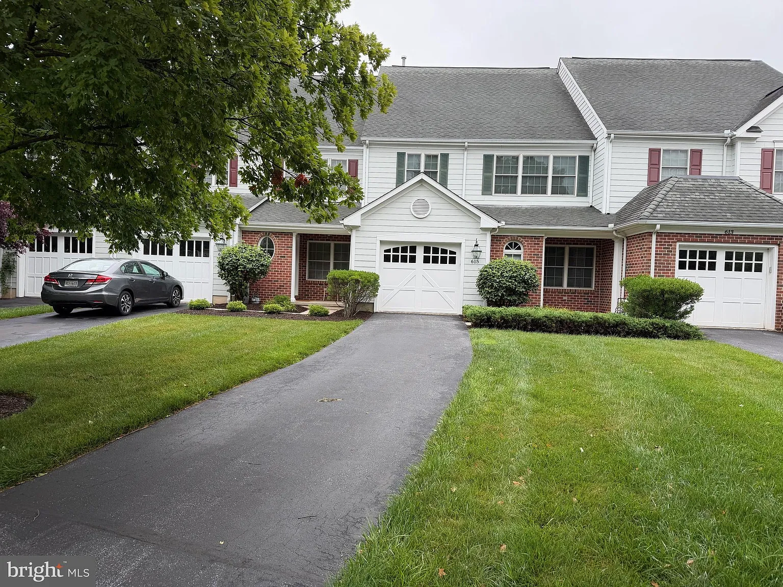 3 bed, 4.0 bath, 2935 sqft, $3,400 — Photo 1