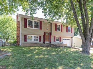2290 Four Seasons Dr, Gambrills, MD 21054