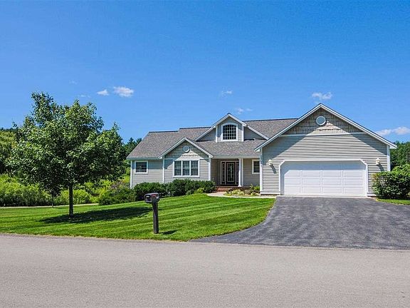 4th image of 2771 E Crown Dr