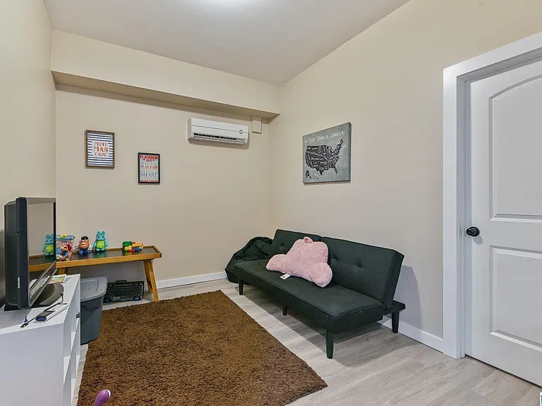 3508 Waters Rd — Photo 35
