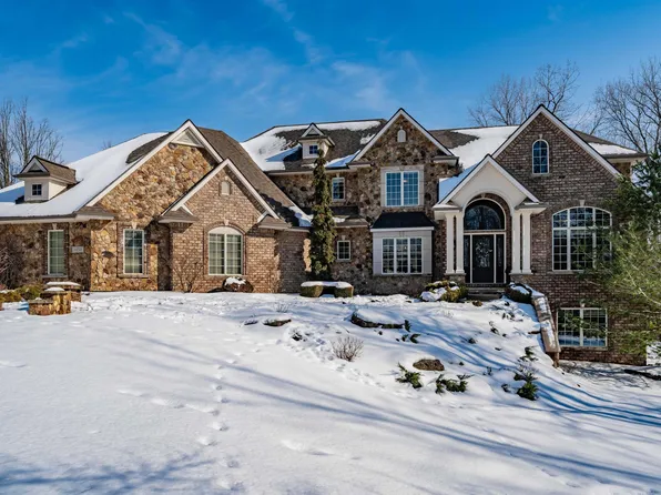 14511 Egrets Ct, Fort Wayne, IN 46814