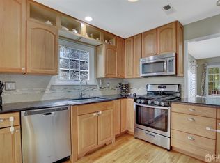 44 Rozalyn Ln, Laurence Harbor, NJ 08879